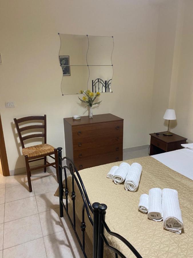 Casa Vacanze, A Due Passi Da Taormina Appartement Letojanni Buitenkant foto